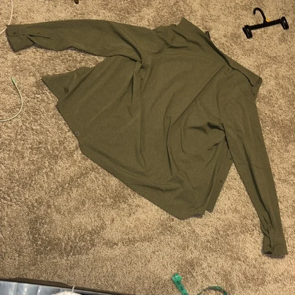 NWOT Lululemon Airing Easy Overshirt Heathered Medium Olive Size Large